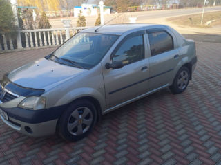 Dacia Logan foto 4