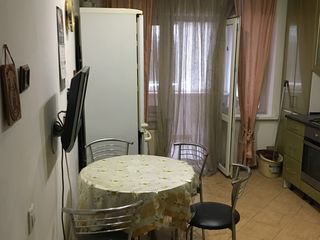 Apartament cu 3 camere, 90 m², Botanica, Chișinău foto 3