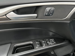 Ford Fusion фото 16