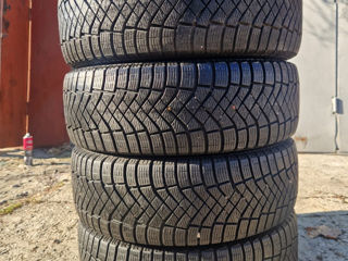 PirelliWinter Ice Zero Fr 225 65 R17