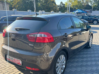 KIA Rio foto 4