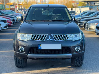 Mitsubishi L200 foto 3