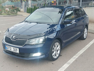 Skoda Fabia foto 1