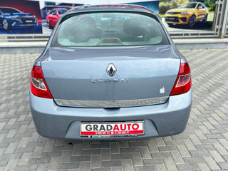 Renault Clio foto 7