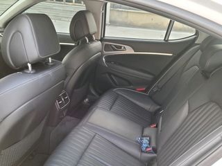 Hyundai Genesis foto 5