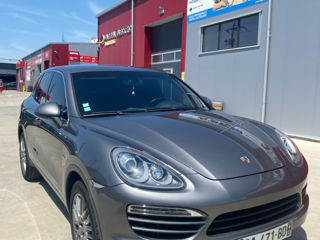 Porsche Cayenne foto 2