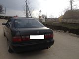 Toyota Carina foto 2