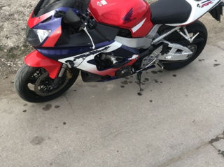 Honda CBR 929RR foto 2