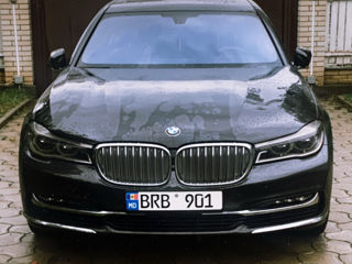 BMW 7 Series foto 7