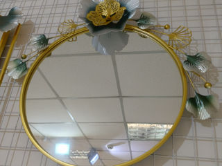 oglinda rotunda cu flori metalice foto 2