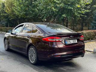 Ford Fusion foto 5