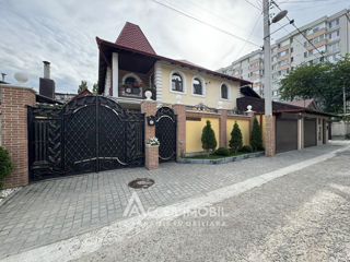 Casă în 2 nivele! str. Vasile Coroban, Buiucani, 280m2 + 3 ari! Euroreparație! foto 19