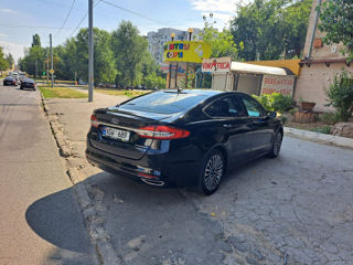 Ford Fusion foto 3