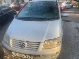 Volkswagen Sharan foto 7