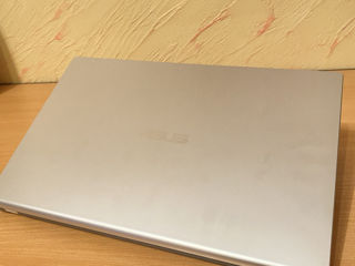 ASUS VivoBook 15 (Core i5-1135g7 / Ram 16Gb DDR4 / 512Gb SSD NVMe / Iris Xe Graphics /15.6" FHD IPS) foto 8