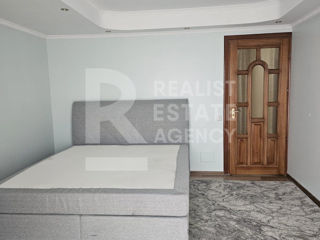 Apartament cu 2 camere, 70 m², Botanica, Chișinău foto 1