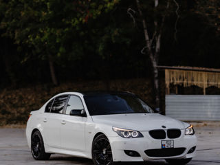 BMW 5 Series foto 3