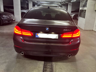 BMW 5 Series foto 3