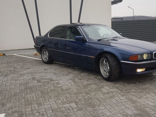 BMW 7 Series foto 3