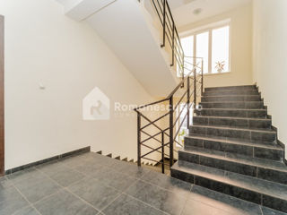 Apartament cu 1 cameră, 68 m², Buiucani, Chișinău foto 2