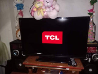 TCL 32" LCD TV - 1000 lei.