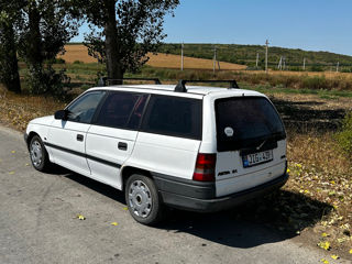 Opel Astra foto 3