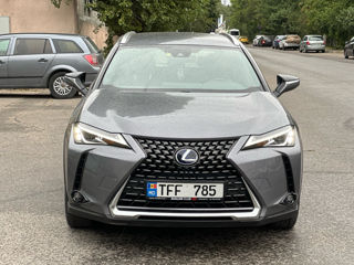 Lexus UX foto 2