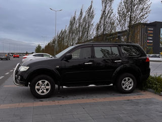 Mitsubishi Pajero Sport foto 10