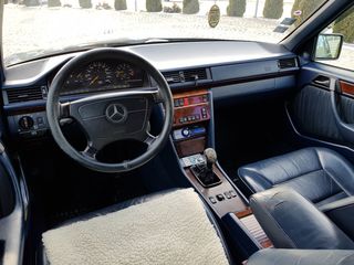 Mercedes Series (W124) foto 5