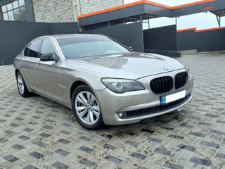 BMW 7 Series foto 3