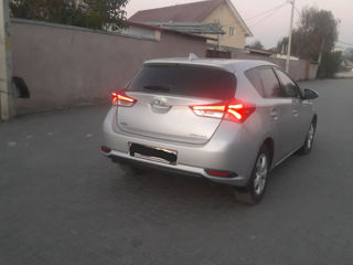 Toyota Auris foto 4