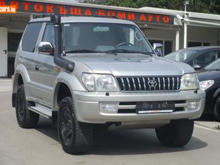 Toyota Land Cruiser foto 2