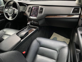 Volvo XC90 foto 7