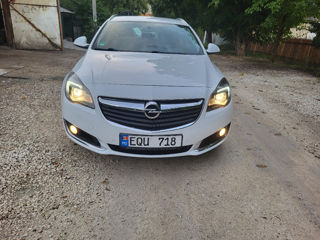 Opel Insignia foto 2