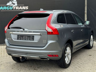 Volvo XC60 foto 4