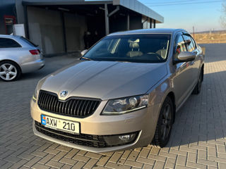 Skoda Octavia foto 2