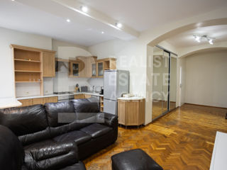 Apartament cu 3 camere, 66 m², Centru, Chișinău foto 2