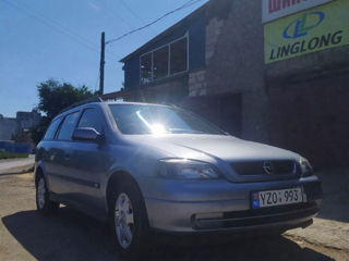 Opel Astra foto 2