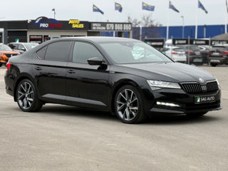 Skoda Superb foto 2