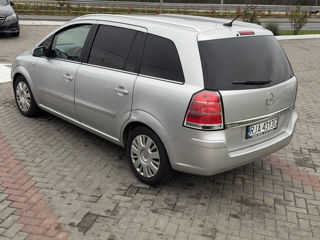 Opel Zafira foto 4