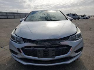 Chevrolet Cruze foto 2