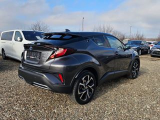 Toyota C-HR foto 4