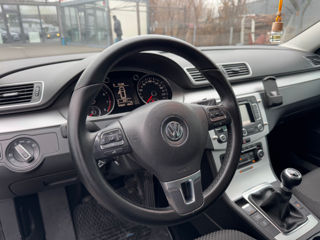 Volkswagen Passat foto 9