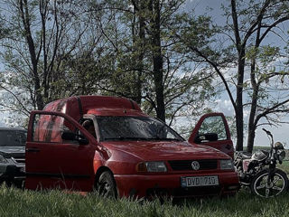 Volkswagen Caddy foto 1