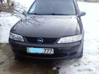 Opel Vectra foto 1