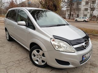 Opel Zafira foto 1