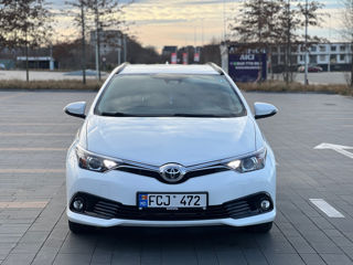 Toyota Auris foto 8