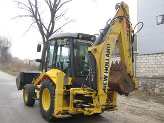 Servici cu excavator 24/24 se poate si transfer foto 1