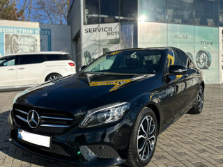 Mercedes C-Class foto 2