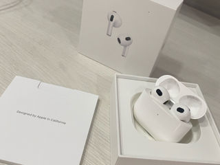 Vand Air Pods seria 3 ! foto 1